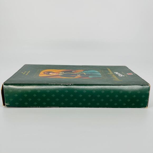 Yuletide Romance Hallmark Special Edition Mattel Barbie Doll - NRFB/NIB - Picture 7 of 16